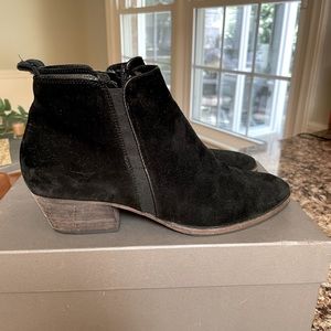 AQUATALIA waterproof suede black ankle boots. Purchased at Nordstrom. Size 8.5